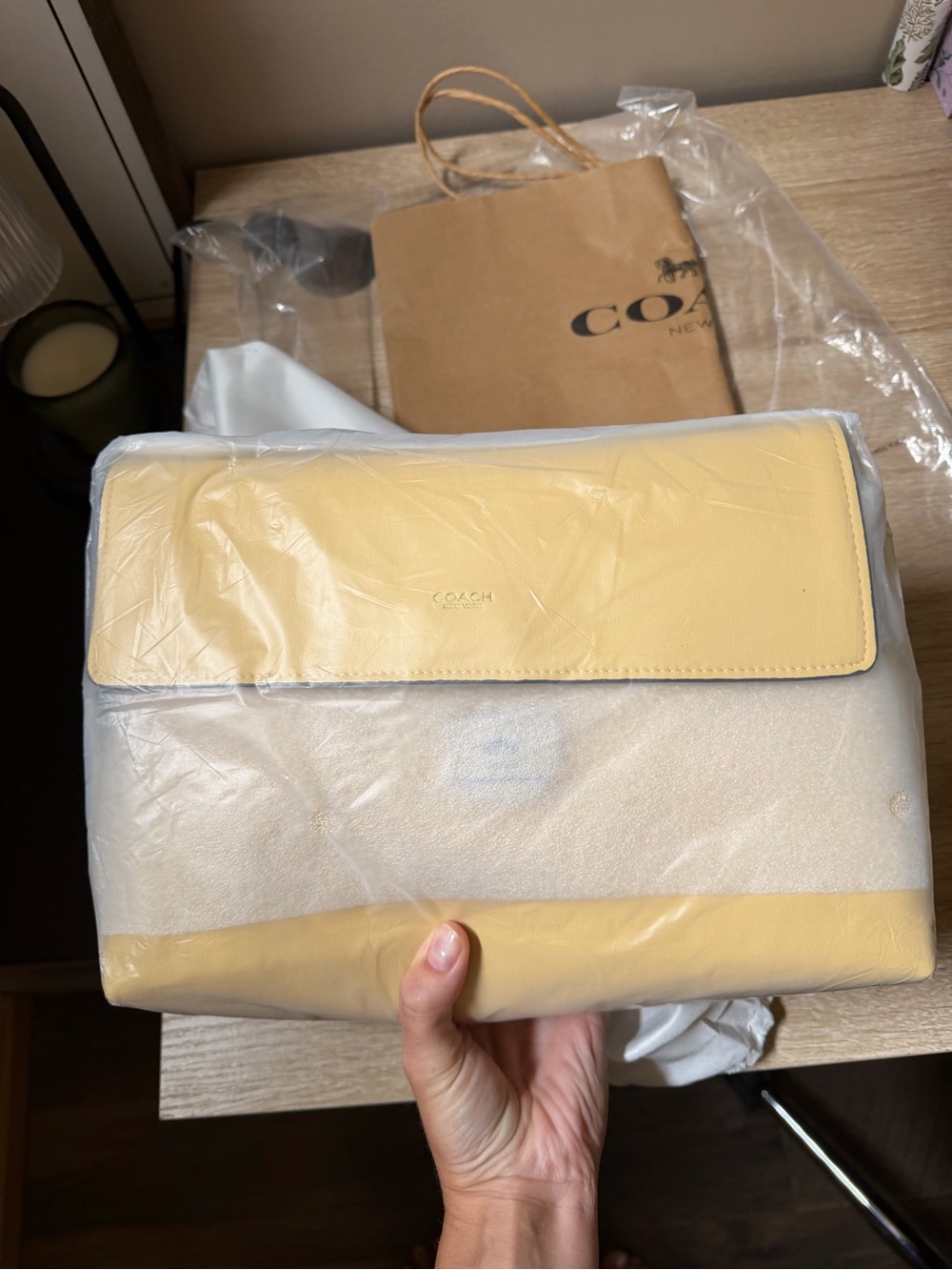 NWT Coach Chelsea 30 Vanilla Yellow